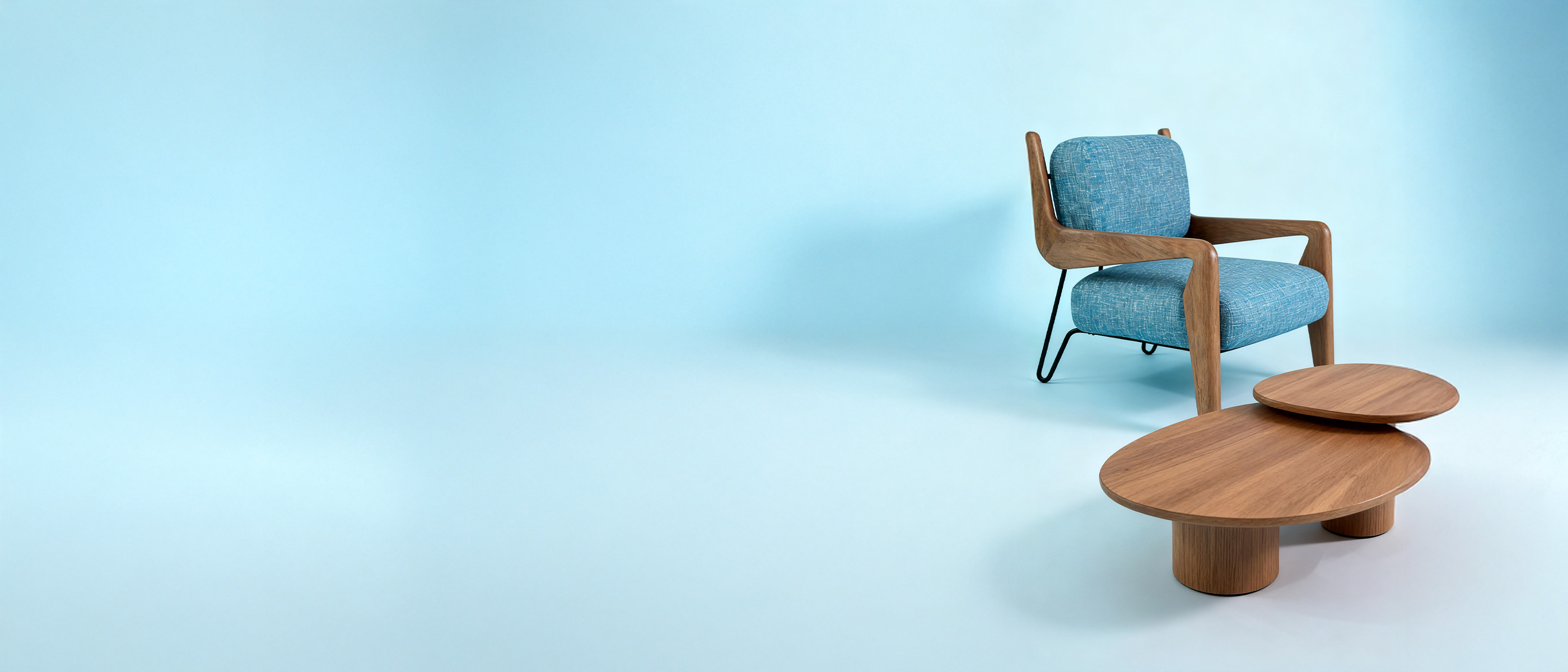 [Cleanable, durable, and
crafted] to bring refined
comfort to modern interiors.